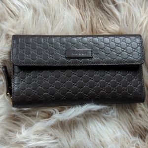 Authentic Gucci women's Large Wallet